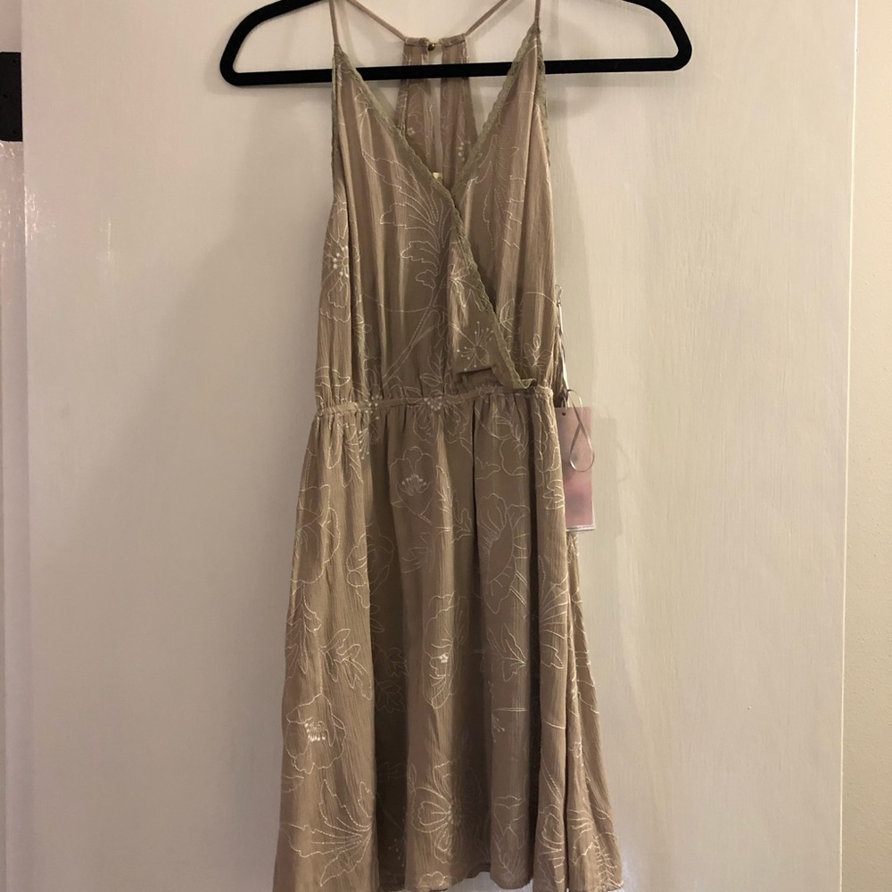 NWT OneTheLand floral dress